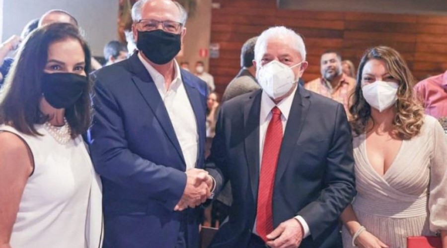 Alckmin deve esperar definição em SP para anunciar filiação