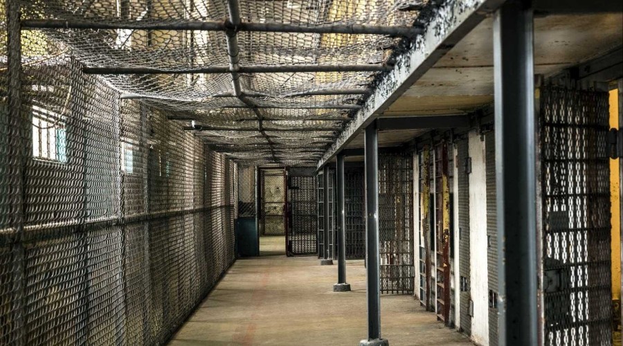 Presos por estupro de crianças dizem nao saber que era ilegal