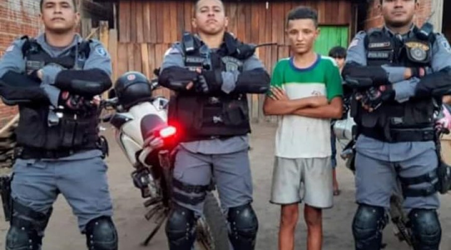 Assista ao Vídeo - Emocionante - Vendedor de geladinho chora após ser humilhado no MA e comove internet