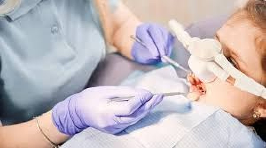 Senado aprova piso de R$ 13,6 mil para médicos e cirurgiões-dentistas