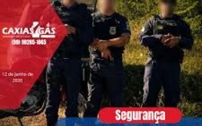 Moto furtada perto de banco é encontrada abandonada em matagal no bairro Baixinha