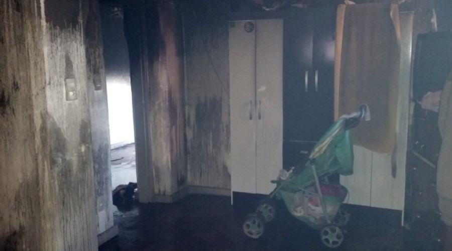 Mãe e filhos morrem em incêndio em casa em Lavras