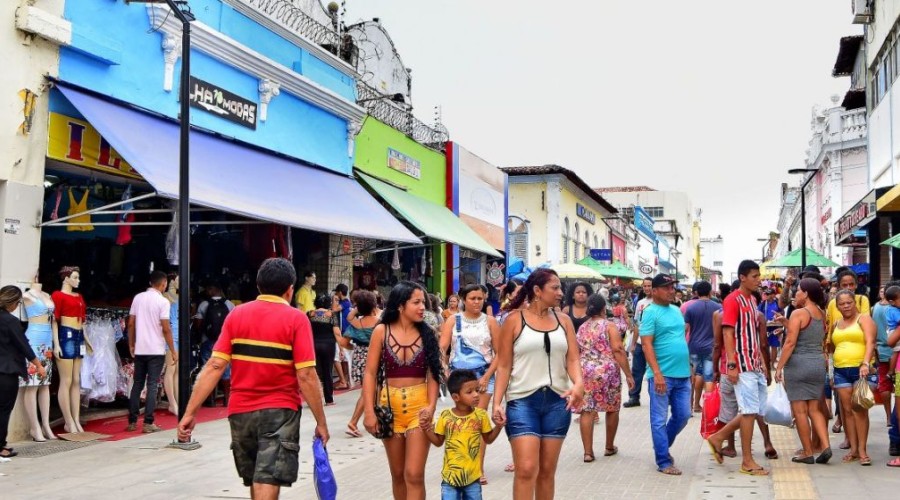 Comércio está liberado para funcionar no Feriado municipal de 29 de junho, diz Fecomércio