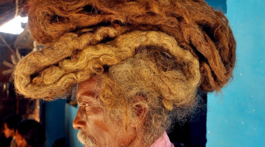 Homem não lava o cabelo há 40 anos e acredita ser bênção de Deus