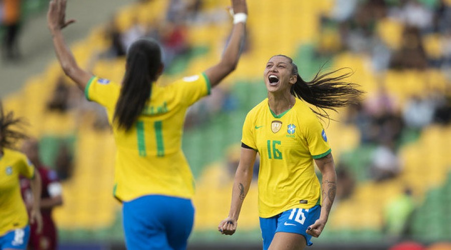 Muito além de Marta: veja 7 jogadoras da seleção brasileira que se destacaram na Copa América