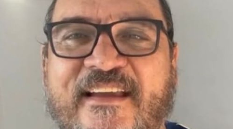 COMENTÁRIO: Entre o idiota e o genocida - RICARDO MARQUES