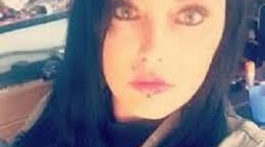 Mulher encontra DVD indecente e descobre traição do marido com sua melhor amiga.