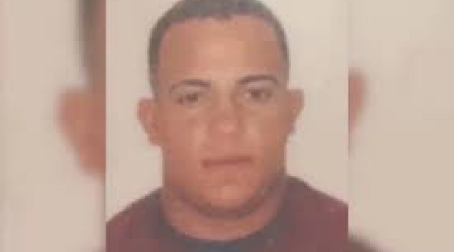 Emboscada: Jovem é morto a tiros dentro de carro após marcar encontro pela internet