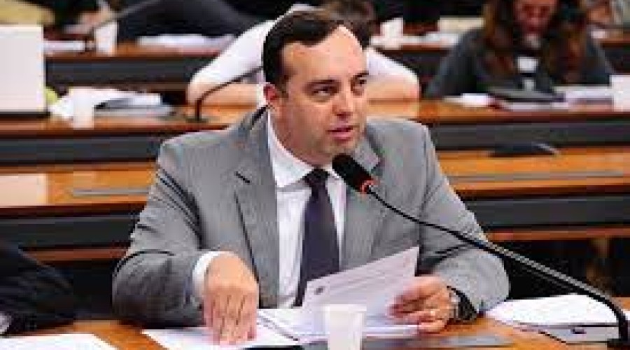 TSE cassa mandato do deputado Fernando Francischini por fake news