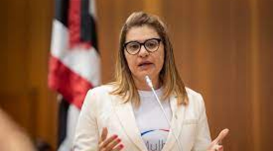 Cláudia Coutinho pede implantação de polo de apoio presencial da Uema em Matões