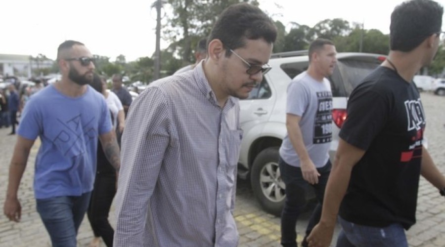 Caso Flordelis: assassino do pastor teria pedido que irmã escondesse celular
