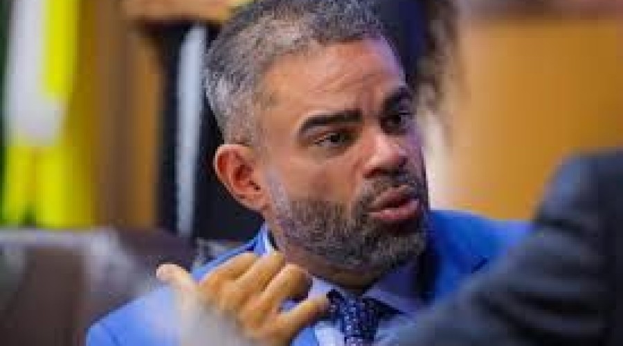 Paulo Victor diz que Câmara vai recorrer de decisão que suspendeu lei sobre uso de banheiros por mulheres trans