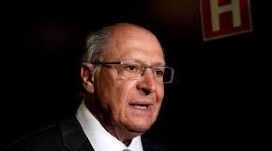 Geraldo Alckmin defende fim da escala 6x1 e redução de jornada