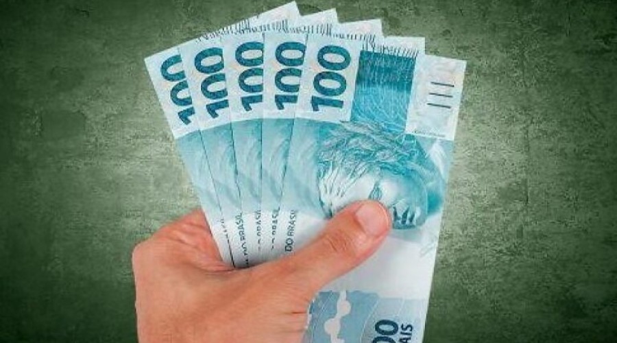 Deputado cria novo auxílio emergencial de R$ 500. Confira regras do projeto