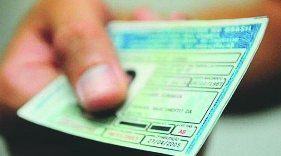 Novas regras da CNH entram em vigor nesta segunda-feira (16) e geram polêmica