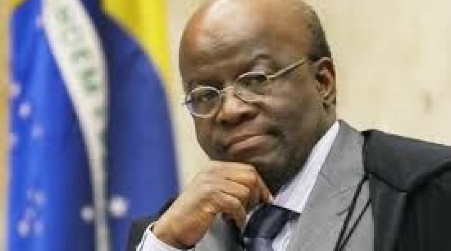 AGORA O BICHO PEGA! Ex-ministro do STF Joaquim Barbosa se filia ao DC para disputar a Presidência da República