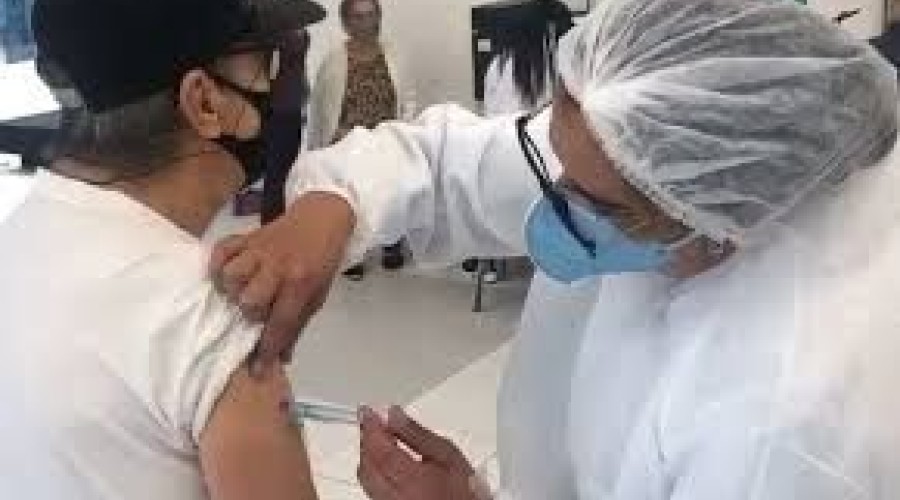 Estados recebem mais de dois milhões de doses de vacina contra a covid