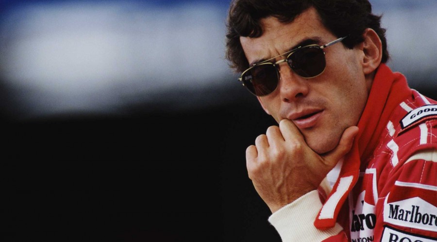 Capacete de Ayrton Senna é leiloado com valor estimado em R$ 645 mil