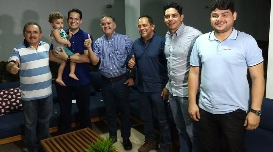 Roberto Rocha convida Alexadre Almeida a disputar o Senado pelo PSDB