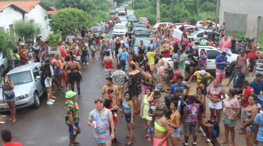 Enquete: O Prefeito Fábio deve cancelar o carnaval de Caxias?