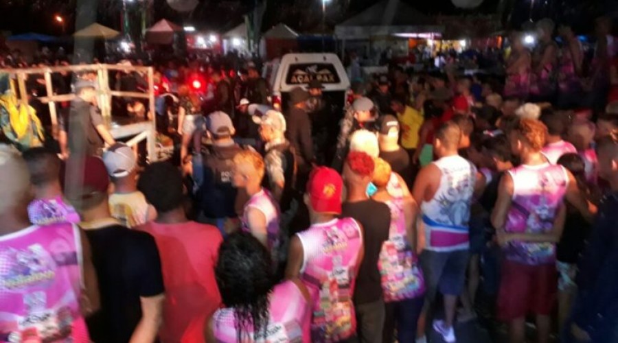 Foliões morrem após choque em praça de Bom Jesus das Selvas