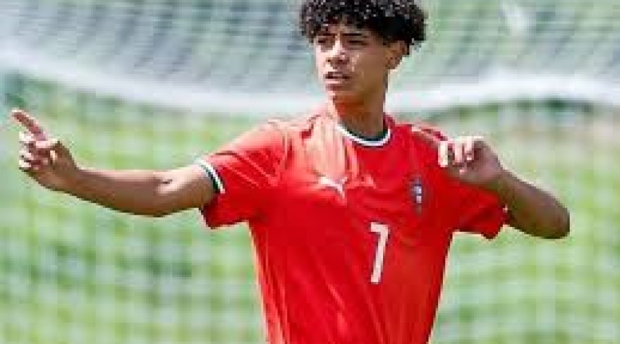 A estreia de Cristiano Ronaldo Jr pela seleção portuguesa sub-15, nesta terça-feira (13),