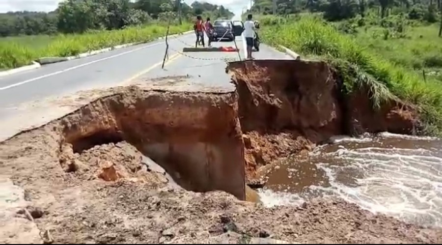 ASSISTA AO VÍDEO: Que vergonha, governador! Concreto de obra “pipoca” desmorona e mata pescador no Maranhão