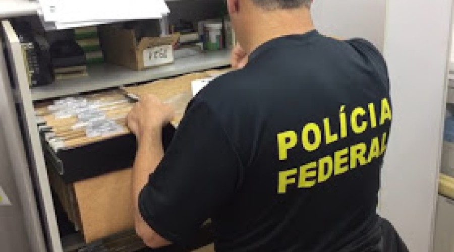 Polícia combate pornografia infantil e prende 18 pessoas