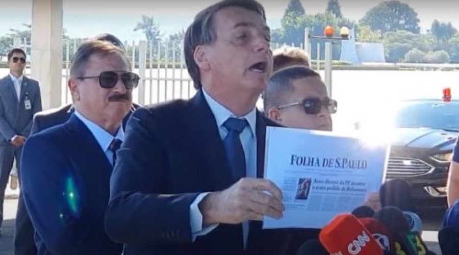 Essa gente não gosta da verdade mas sim de factóides!!! “No dia que vocês tiverem compromisso com a verdade, eu falo com vocês”, diz Bolsonaro à imprensa