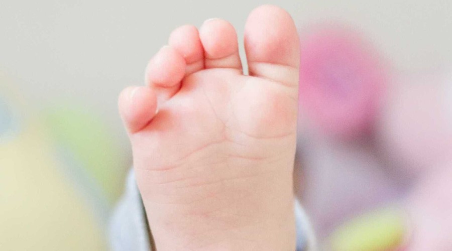 Quatro funcionárias são demitidas após troca de bebês em hospital