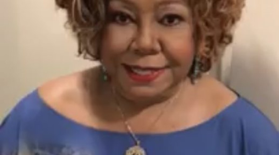 A Marrom Alcione Nazaré vai com Roseana pelo bem do Maranhão