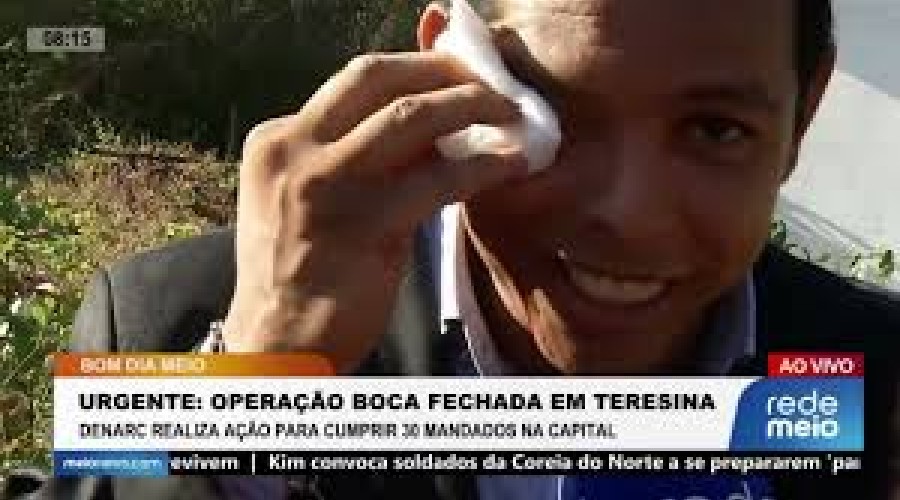 VÍDEO! Grávida presa em operação agride repórter da TV Meio ao vivo