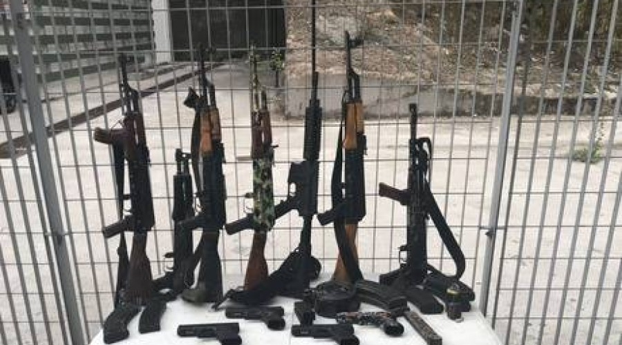62% dos brasileiros são favoráveis à pena de morte para crimes bárbaros