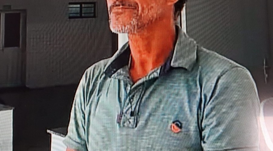 “Deus vai mostrar o culpado”, afirma padrasto preso suspeito de envenenar e matar família no Piauí