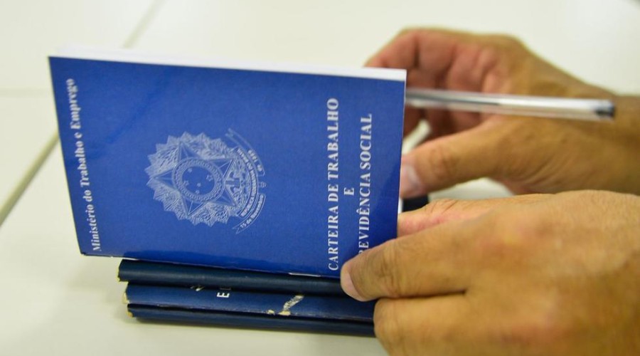 Homens devem fazer hoje inscrição no INSS para 'ganhar' 5 anos para aposentadoria