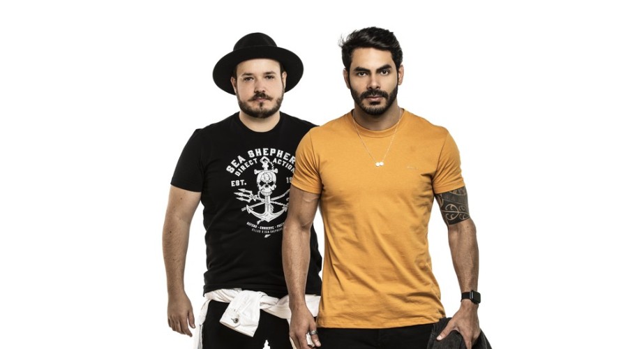 Assista o Vídeo: Israel e Rodolffo são criticados após lançamento de 'Dar uma namorada e cantor rebate: 'Está exagerando'