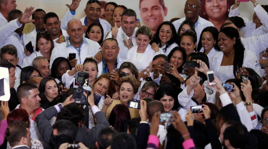 Fim da parceria: médicos cubanos começam a deixar o Brasil no dia 25