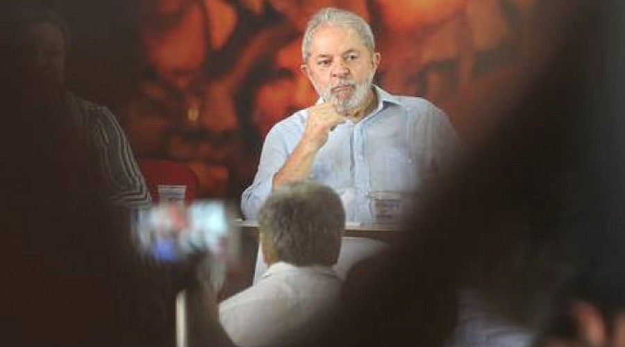 Em reunião sigilosa, PT se rende e decide não “bater” mais no Judiciário