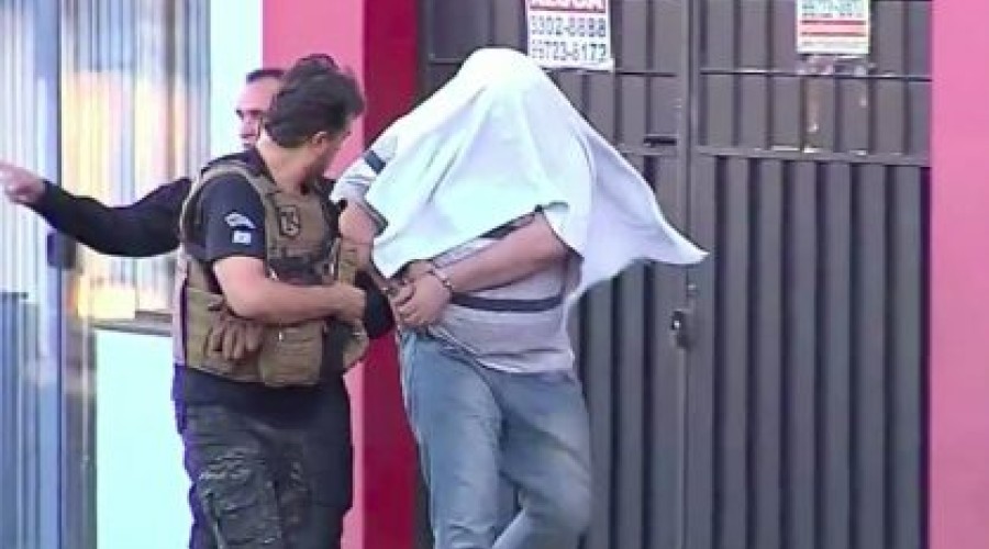 SP: Professor é preso por oferecer filha para atos sexuais em troca de dinheiro