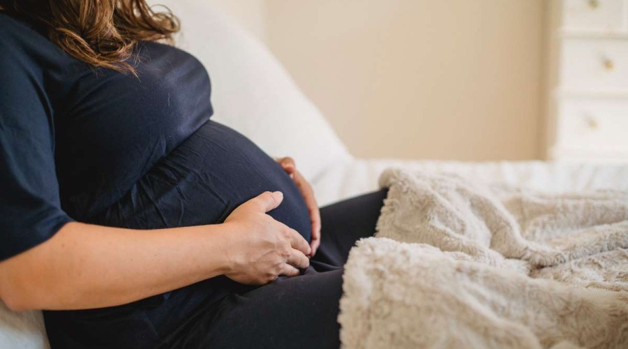 Grávidas em Minas detalham efeitos colaterais após tomarem vacina da Astrazeneca