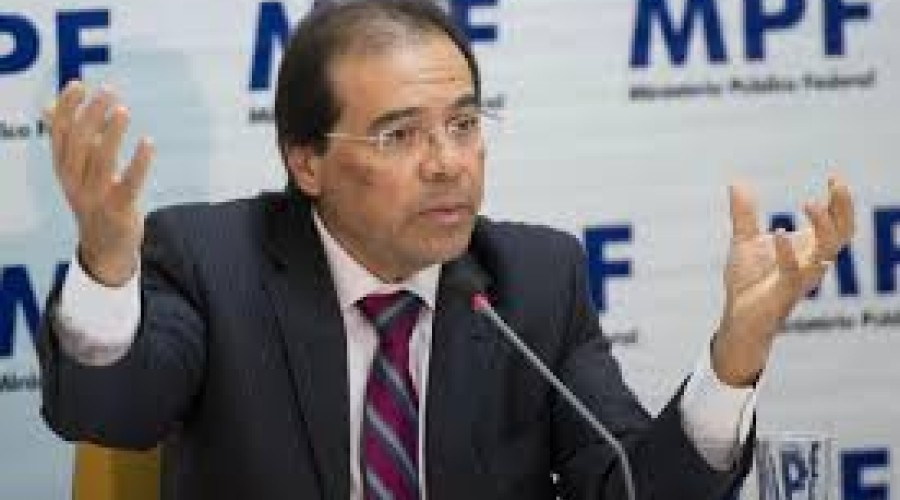 Irmão de Flávio Dino vira alvo da CPMI do INSS