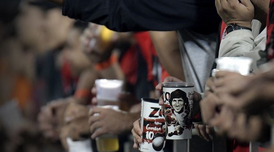 Projeto para proibir venda de bebidas alcoólicas nos estádios tem 1ª aprovação no Senado