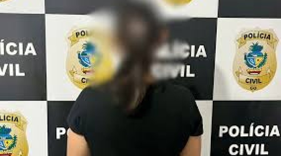 Pai e mãe são condenados pelo estupro de três filhos