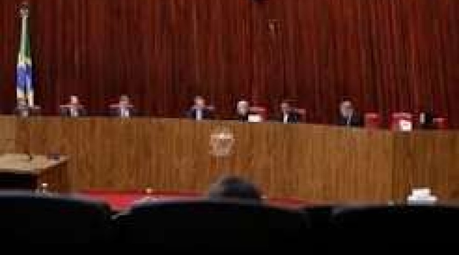 Julgamento pendente no TSE trava R$ 2,3 bilhões do Fundo Eleitoral