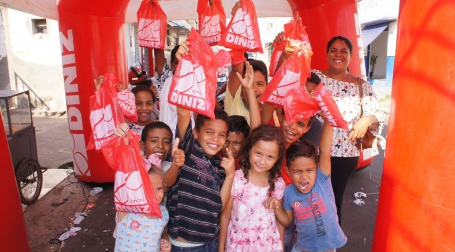 Prefeitura de Caxias e projeto Diniz Social atendem 200 crianças com exames e óculos gratuitos