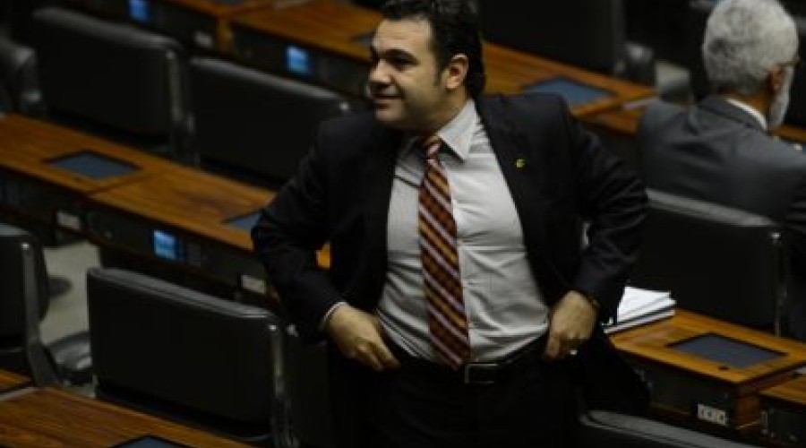 PSOL denuncia Feliciano por difamar vereadora assassinada