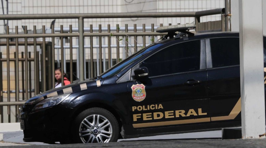 PF está nas ruas do Rio para prender dez deputados estaduais
