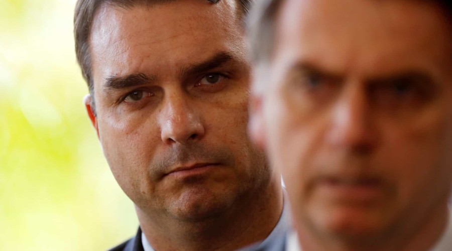 Bolsonaro é criticado por fala sobre morte de miliciano ligado a Flávio