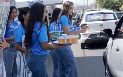 Adesivaço com ‘drink grátis’ entra na mira da Justiça Eleitoral no MA