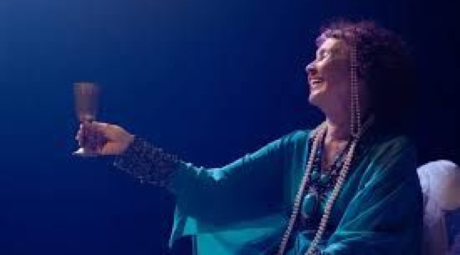 Grupo de teatro faz homenagem a Maria Ethel e planta cinzas de atriz maranhense: 